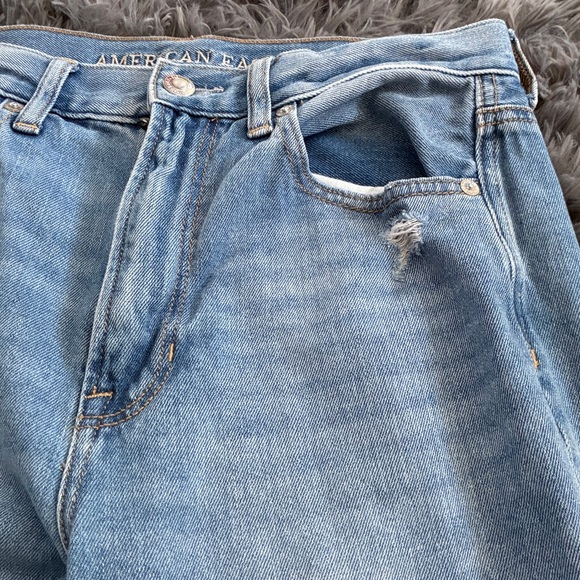 AE USED RIPPED MOM JEANS GOOD Buy 2 pairs of jeans the 3rd will be $2" - Picture 12 of 15